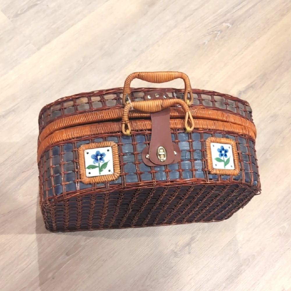 Vintage Wicker Picnic Basket Brown and Blue